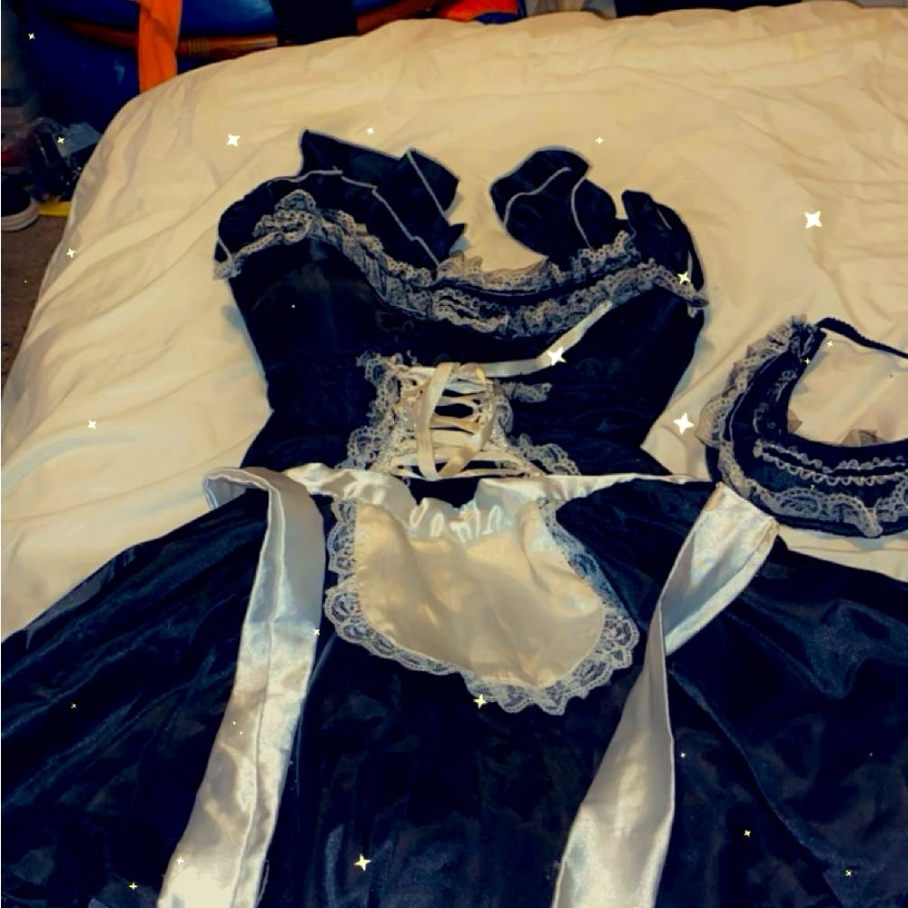 Women’s maid costumes